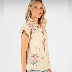 Dylan Beige Floral Monica Embroidered 100% Cotton Blouse Size small NWT